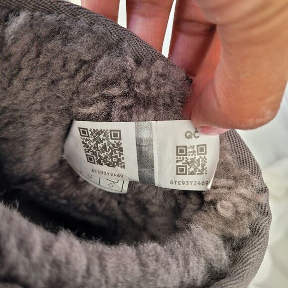 UGG classic Short Gray boots - Picture 4 of 7